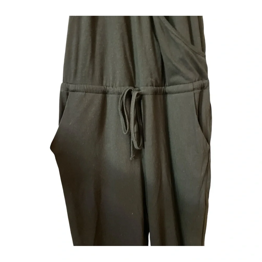 🤍 Black Jumpsuit V Neck Sleeveless One Piece Pants Romper w/Pockets 🤍 - Picture 8 of 12